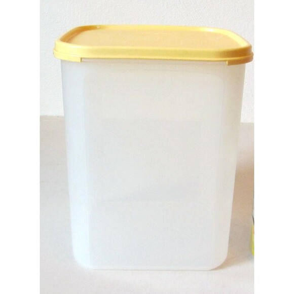 Tupperware Modular Mates #4 Square 23 Cup Container #1622, Yellow Seal #1623 - Picture 1 of 1